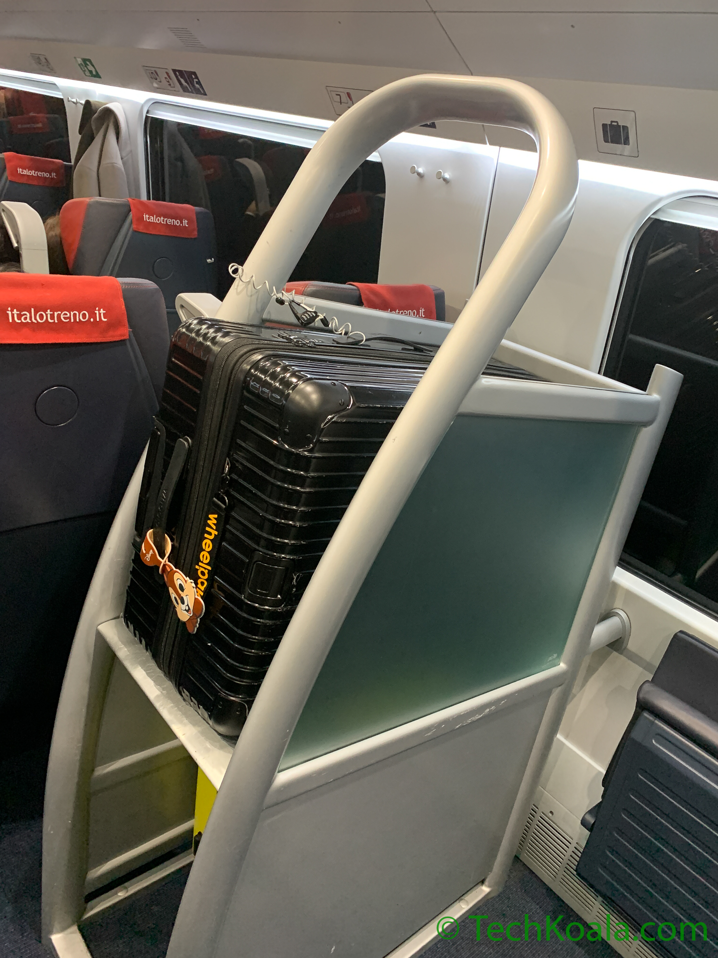 Where to Store Luggage on an Italo Treno Italian High Speed Train